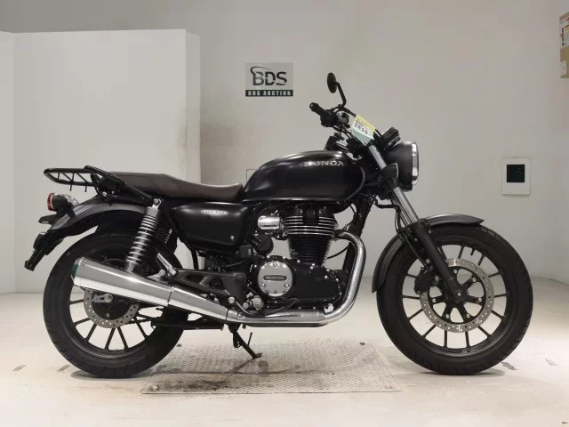 Honda GB350 лот № 2829 оценка 5  с аукциона в Японии