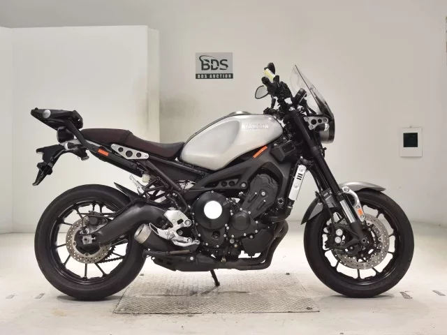 Yamaha XSR900 лот № 2724 оценка 5  с аукциона в Японии