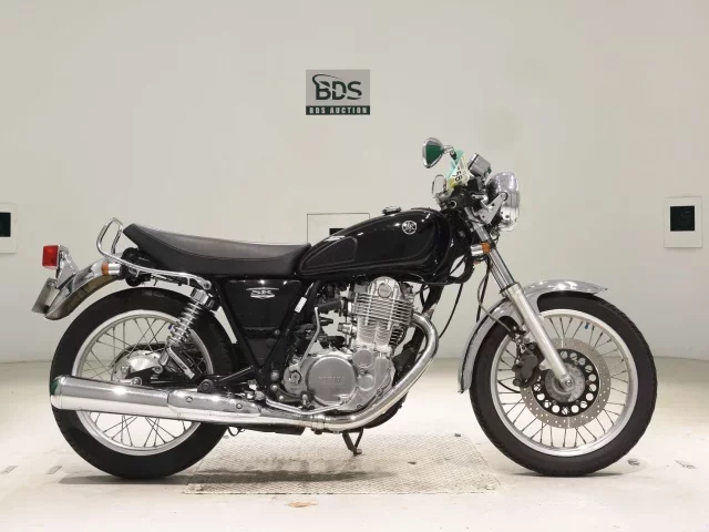 Yamaha SR400-4