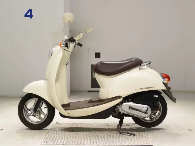 Honda CREA SCOOPY