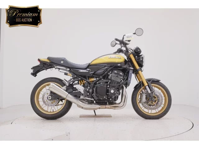Kawasaki Z900RS SE лот № 0025 оценка 6  с аукциона в Японии