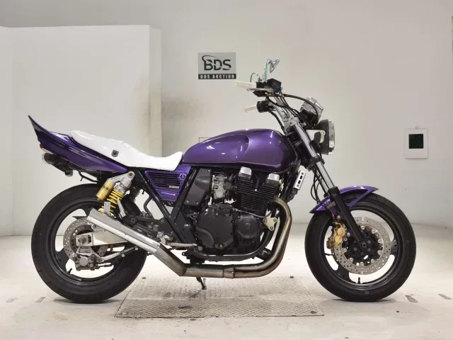 Yamaha XJR400R-1 лот № 2802 оценка 4  с аукциона в Японии