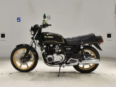 Kawasaki Z750FX  с аукциона в Японии