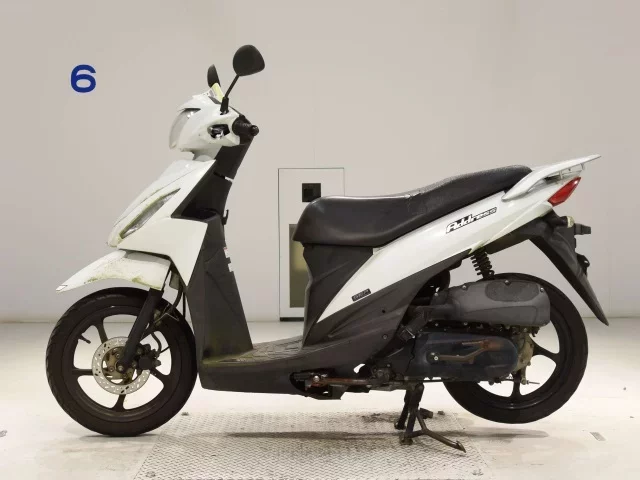 Suzuki ADDRESS110-2