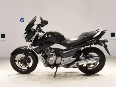 Suzuki GSR250  с аукциона в Японии
