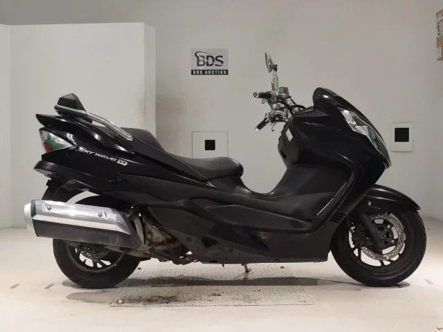 Suzuki SKYWAVE 250S-2 лот № 0133 оценка 4  с аукциона в Японии