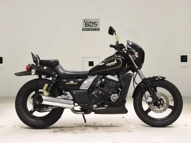 Kawasaki ELIMINATOR 250SE лот № 7952 оценка 4  с аукциона в Японии
