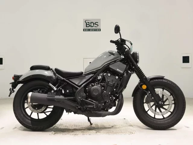 Honda REBEL 500 лот № 7925 оценка 6  с аукциона в Японии