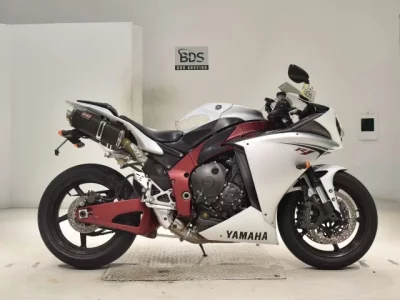 Yamaha YZF-R1  с аукциона в Японии