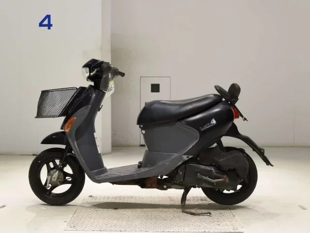 Suzuki LET S4