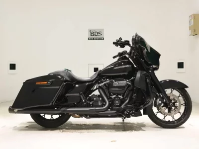 Harley-Davidson HARLEY FLHXS1870  с аукциона в Японии