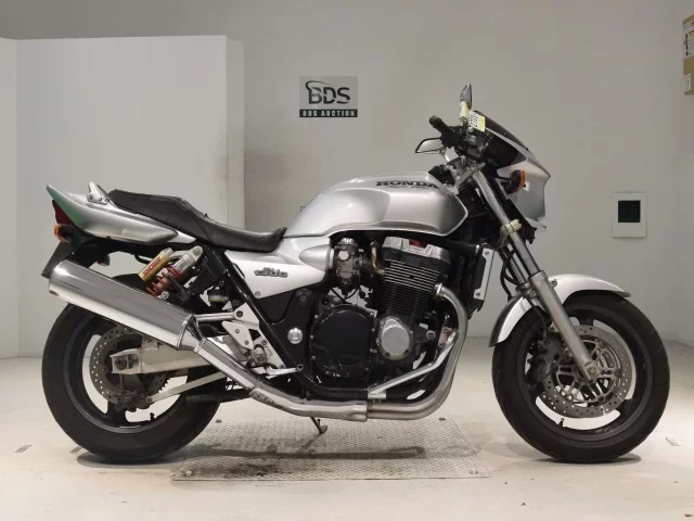 Honda CB1300SF лот № 2768 оценка 4  с аукциона в Японии