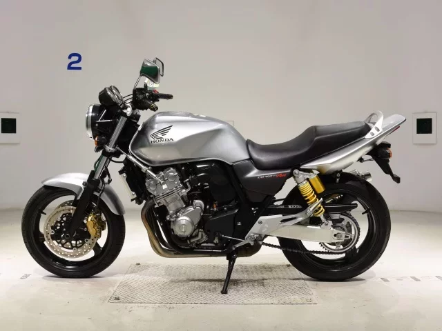 Honda CB400SFV-4