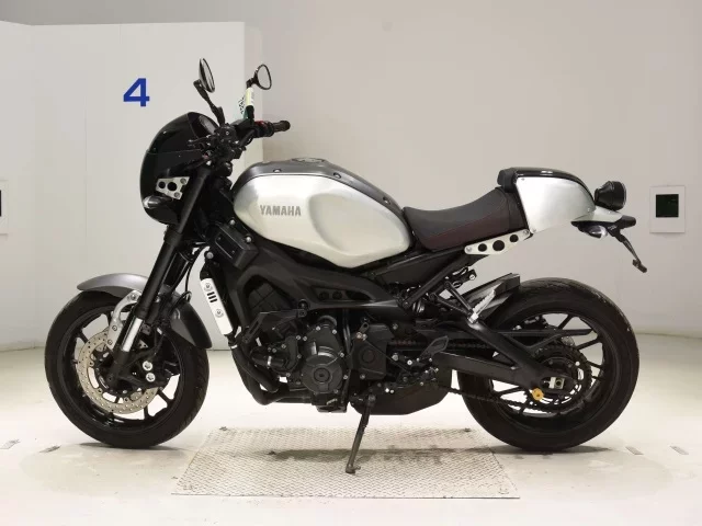 Yamaha XSR900