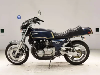 Kawasaki ZEPHYR750  с аукциона в Японии