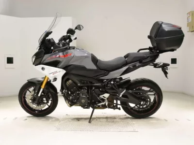 Yamaha MT-09 лот № 7735 оценка 5  с аукциона в Японии 2