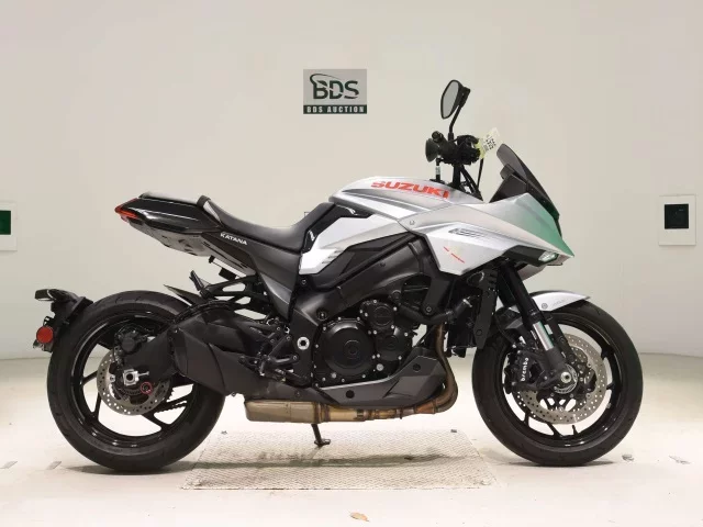 Suzuki KATANA1000 лот № 5057 оценка 6  с аукциона в Японии
