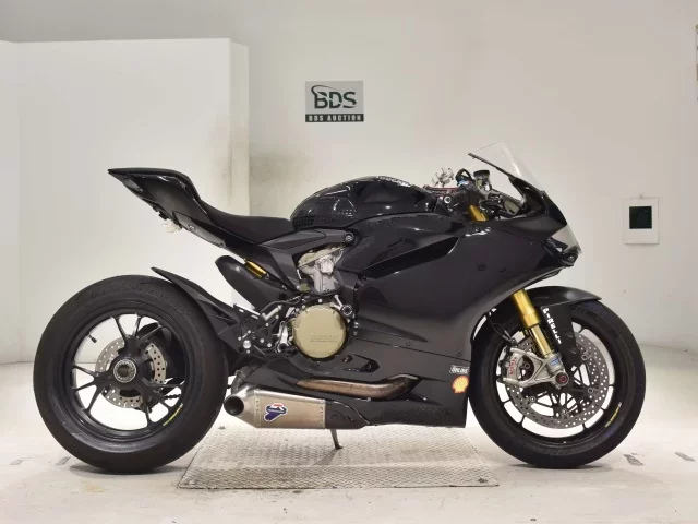 Ducati  1199 PANIGALE S лот № 2714 оценка 4  с аукциона в Японии