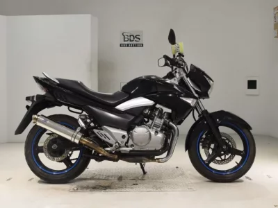 Suzuki GSR250  с аукциона в Японии