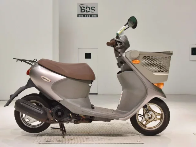 Suzuki LET S4