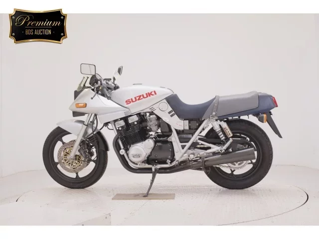 Suzuki GSX1100S KATANA