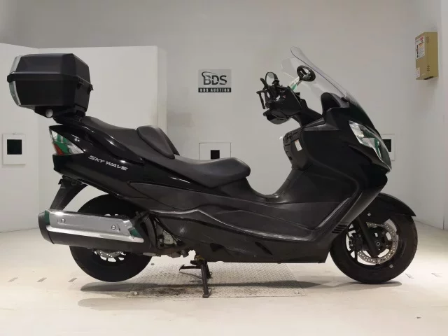 Suzuki SKYWAVE 250-3 лот № 7888 оценка 4  с аукциона в Японии