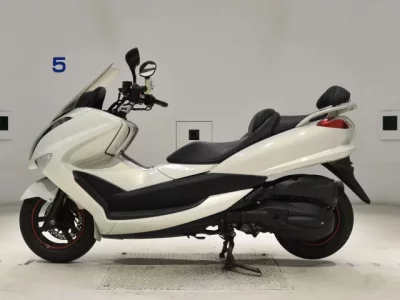 Yamaha MAJESTY 250-4  с аукциона в Японии