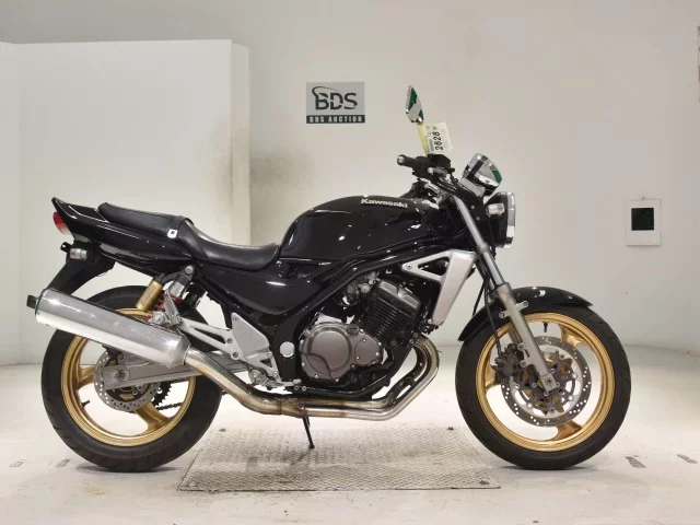Kawasaki BALIUS250-2 лот № 2628 оценка 4  с аукциона в Японии