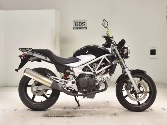 Honda VTR250 лот № 2846 оценка 4  с аукциона в Японии