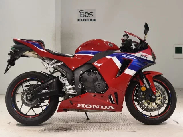 Honda CBR600RR-4 лот № 0446 оценка 5  с аукциона в Японии
