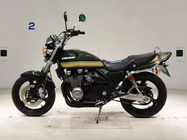 Kawasaki ZEPHYR400K