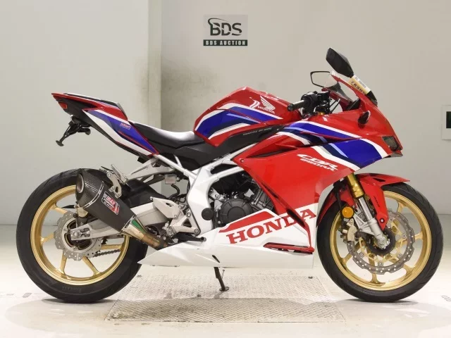 Honda CBR250RR-2A лот № 7638 оценка 5  с аукциона в Японии