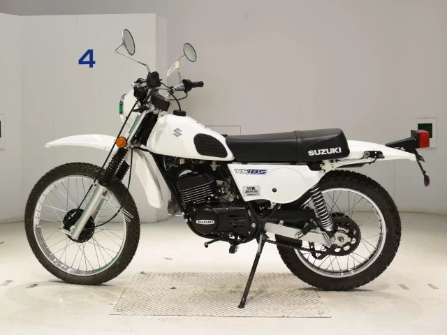 Suzuki TS185