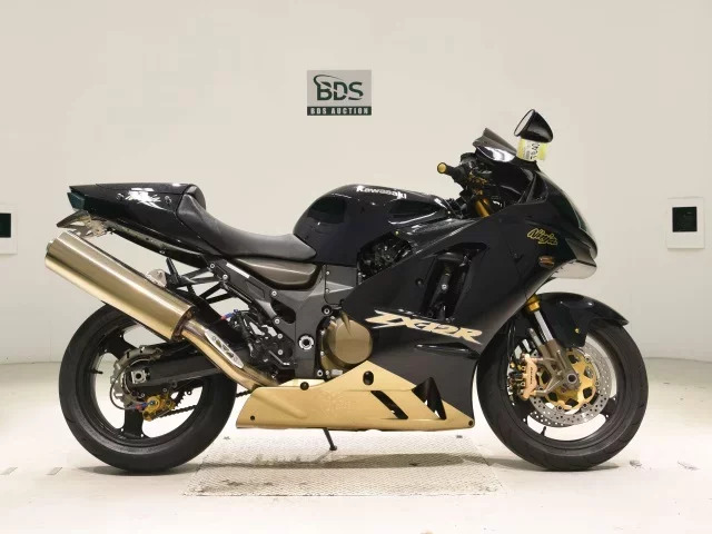 Kawasaki ZX-12R лот № 7840 оценка 4  с аукциона в Японии