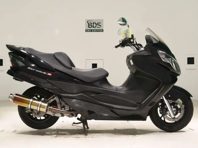 Suzuki SKYWAVE 250M лот № 7720 оценка 4  с аукциона в Японии