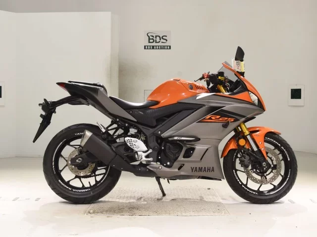 Yamaha YZF-R25A лот № 2857 оценка 5  с аукциона в Японии