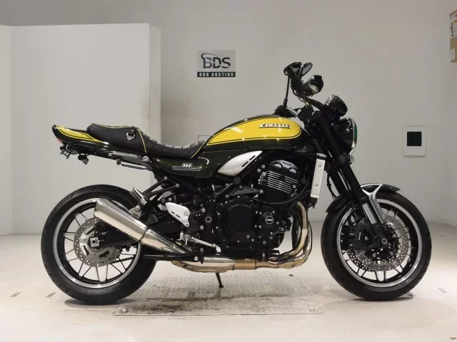 Kawasaki Z900RS лот № 0262 оценка 6  с аукциона в Японии
