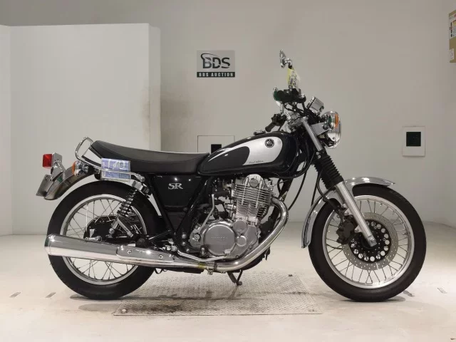 Yamaha SR400-5 лот № 0418 оценка 6  с аукциона в Японии