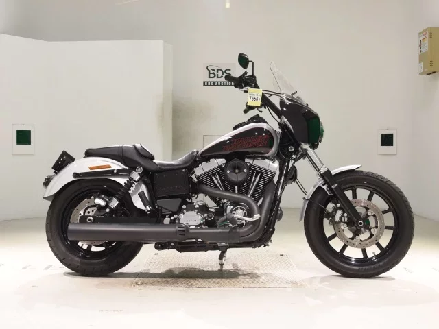 Harley-Davidson HARLEY FXDL1580
