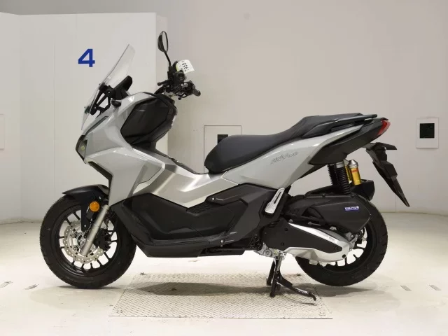 Honda ADV160