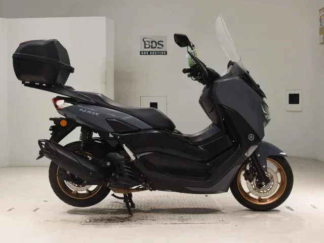 Yamaha NMAX-2
