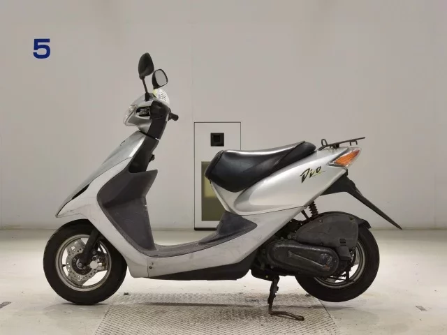 Honda DIO