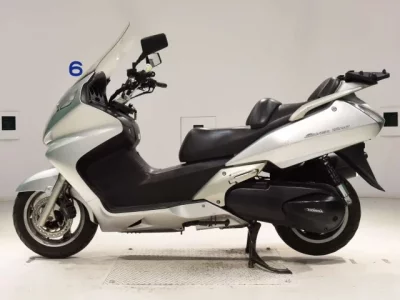 Honda SILVERWING600  с аукциона в Японии
