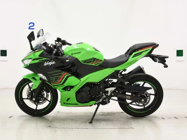 Kawasaki NINJA400-2