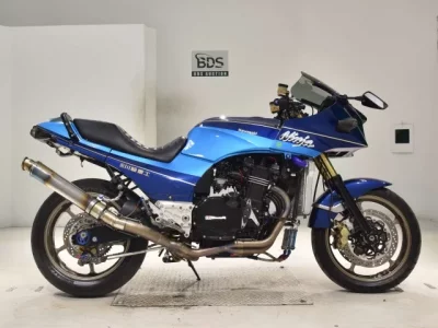 Kawasaki GPZ900R  с аукциона в Японии