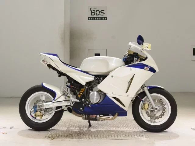 Honda APE100