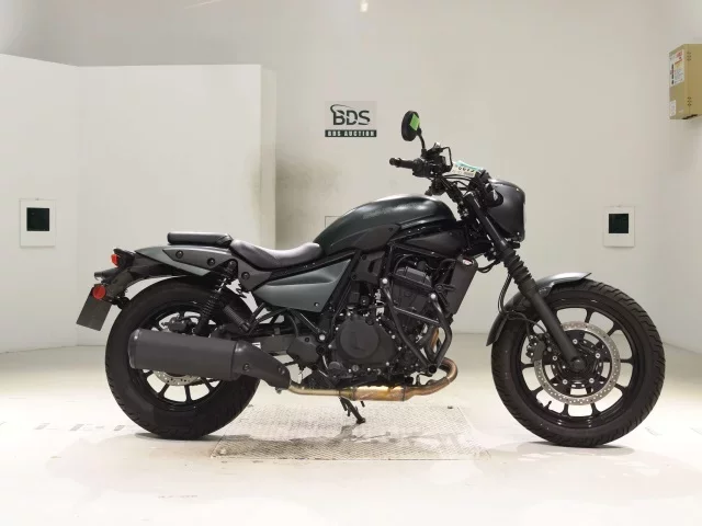 Kawasaki ELIMINATOR 400-3SE лот № 5122 оценка 7  с аукциона в Японии