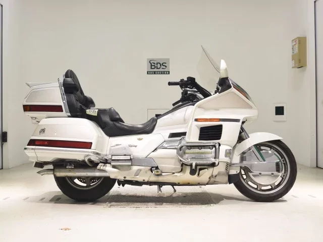 Honda GL1500 лот № 7626 оценка 4  с аукциона в Японии