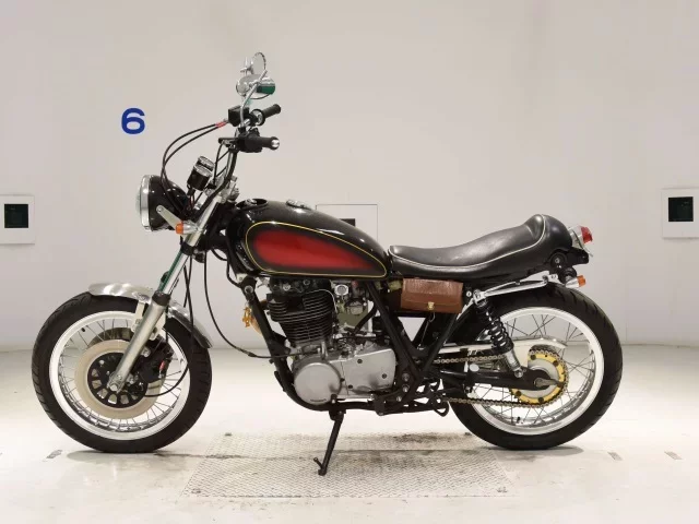 Yamaha SR500-1