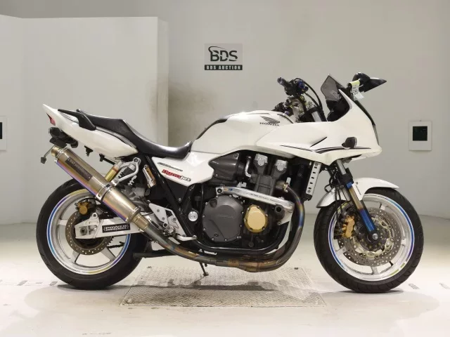Honda CB1300SF BOLDOR ABS лот № 5266 оценка 4  с аукциона в Японии